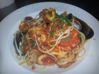 Cosa Nostra Pizzeria & Restaurant