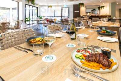 Coral Cay Bar & Grill