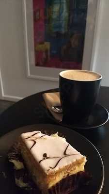 Rabbit Books And Art House Studio