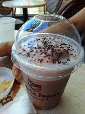 Gloria Jean's