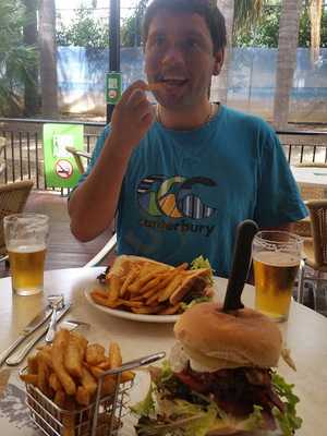 Smoky's Bar And Grill