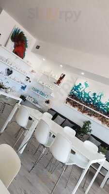 3 Hearts Ceramics And Cafe