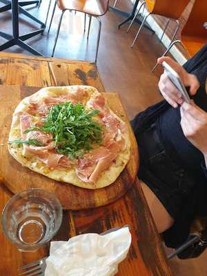 Italo's Wood Fired Pizza