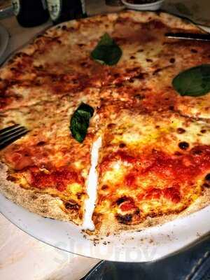 Lupa Woodfired Pizza