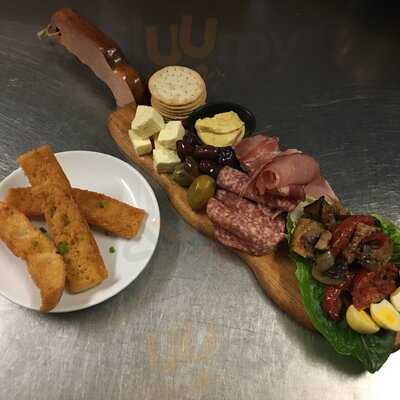 Wardeez Cafe And Bistro