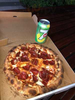 Domino's Pizza Wagga Wagga