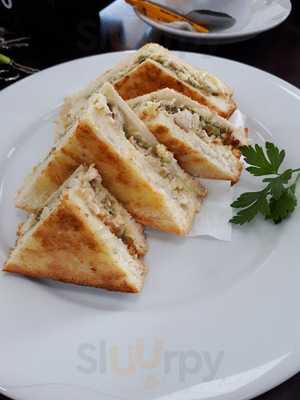 Golden Nugget Bakery