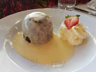 Waterside Restaurant Mandurah Quay Resort