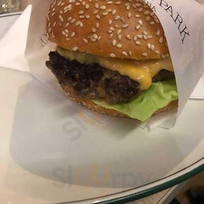 Grand Trailer Park Taverna