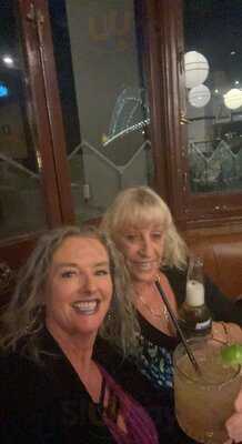 Ribs & Burgers The Rocks