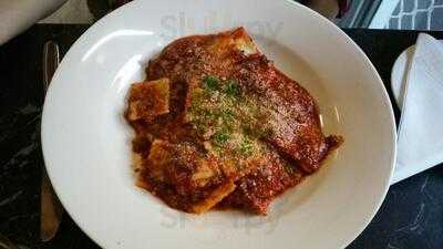 Calabrisella Restaurant