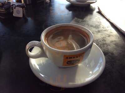 Yum Yum Bakery & Cafe