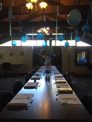 Olive's At Newstead Hotel