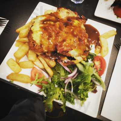 Bunch Of Grapes Hotel