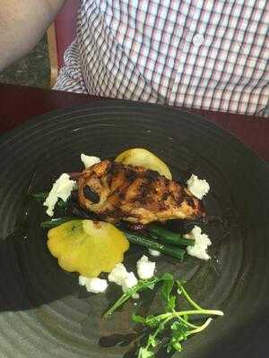 Coldwater Creek Restaurant & Bar