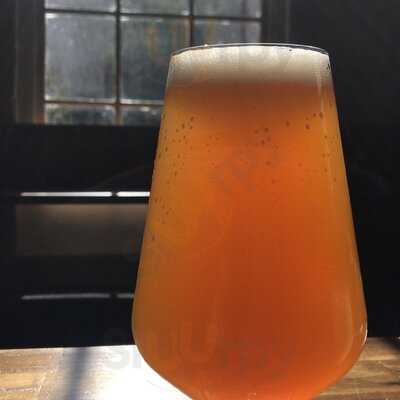 Brady's Tavern At Penny Royal