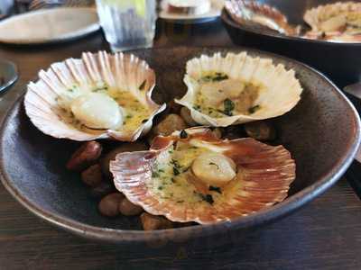 The Deck Bar And Bistro