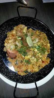 Robin Hood Family Bistro & Cafe