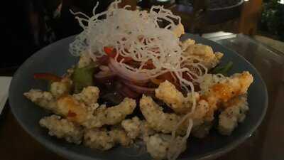 Atrium Restaurant And Bar