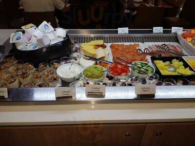 Atrium Restaurant And Bar