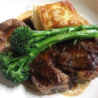 Atrium Restaurant And Bar