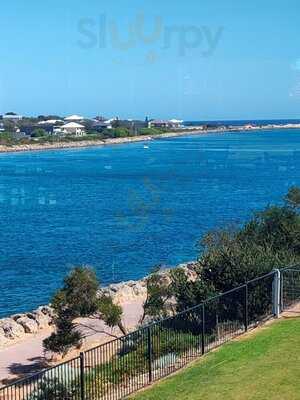 The Cut Tavern Bar & Bistro