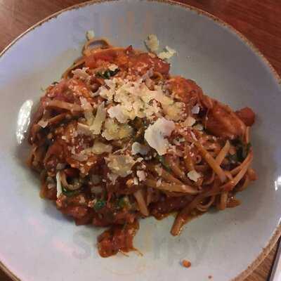 Towradgi Beach Hotel & Waves