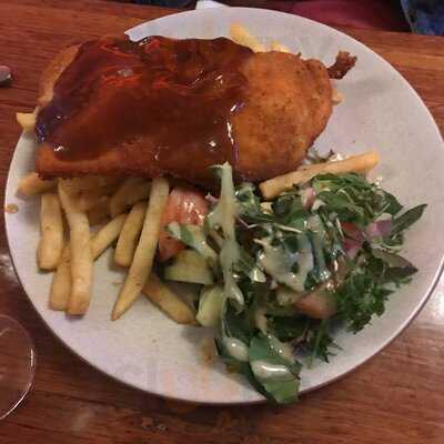 Towradgi Beach Hotel & Waves