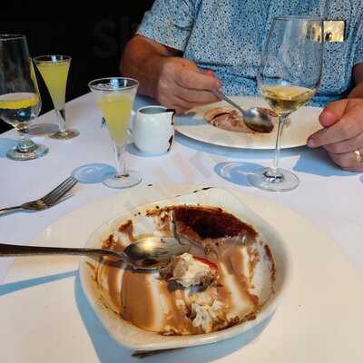 Box Seafood Restaurant