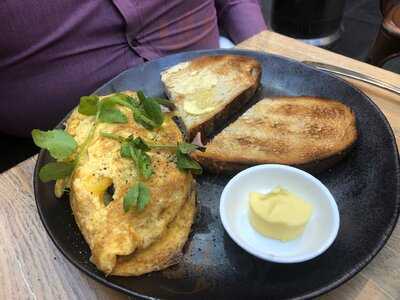 Gazzi Cafe & Restaurant