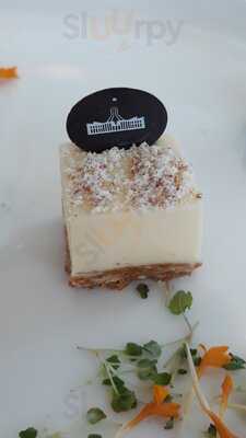 Queen's Terrace Cafe