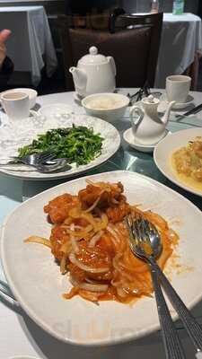 Red Emperor Chinese Restaurant