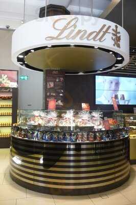 Lindt Chocolate Cafe