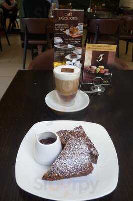 Lindt Chocolate Cafe