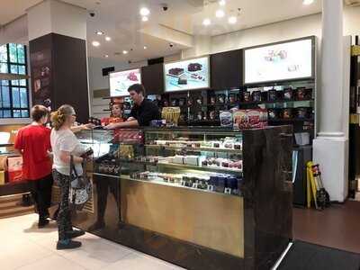 Lindt Chocolat Cafe