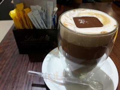 Lindt Chocolat Cafe