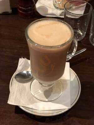 Caph's Restaurant & Cafe Bar