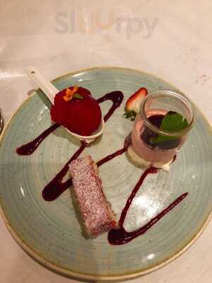 Encore Bar And Restaurant