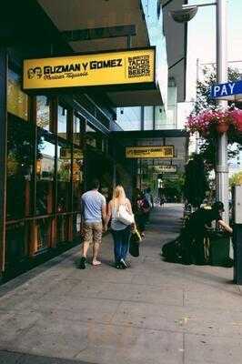 Guzman Y Gomez - Canberra Centre