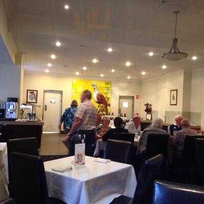 Courtyard Restaurant