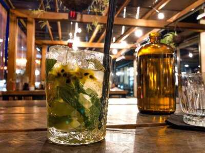 No 10 Restaurant + Bar