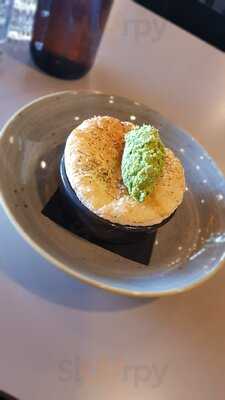 No 10 Restaurant + Bar