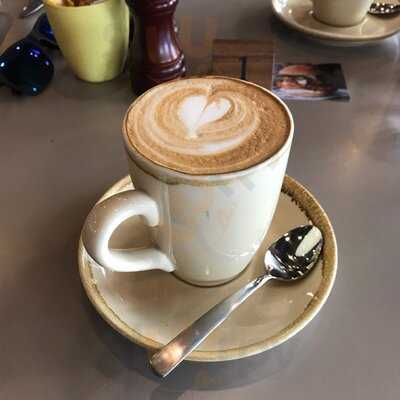 No 10 Restaurant + Bar