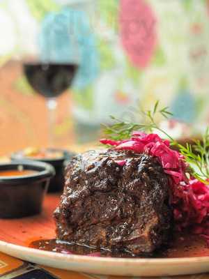 Inca's Restaurant Cafe & Bar