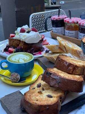 Hardware Street Cafe & Bar