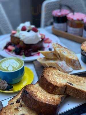 Hardware Street Cafe & Bar