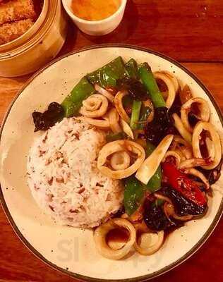 Muum Maam And Tukshop