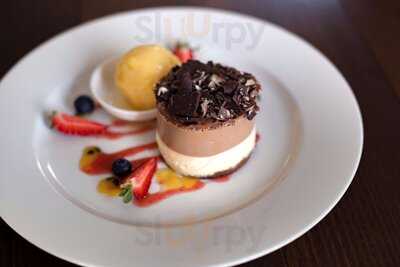 The Alley Bar & Grill