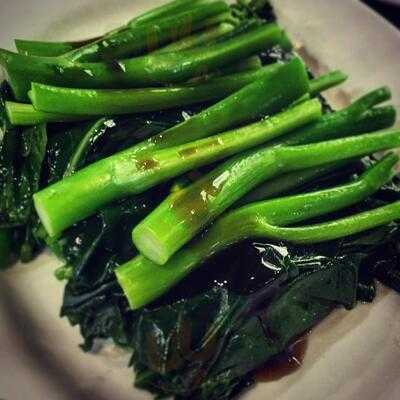 Ginseng @ Hellenic Club