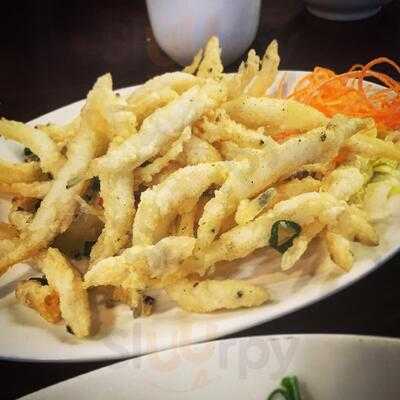 Ginseng @ Hellenic Club